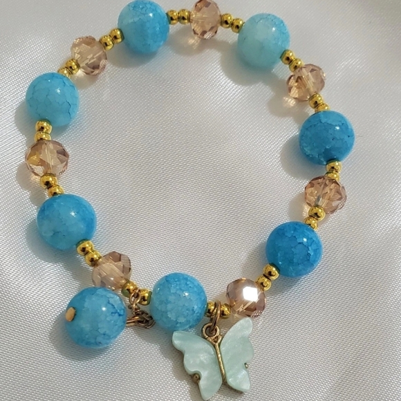Buttlerfly Charm Beaded Bracelet Light Blue - Picture 1 of 7